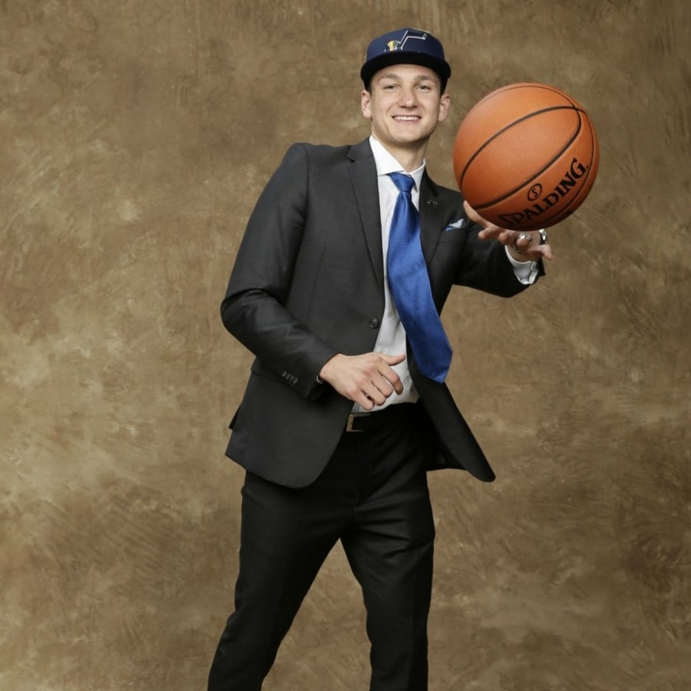 Meet your Posher, Dawn